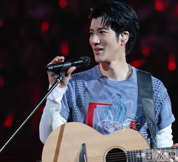 离婚2年后，再看王力宏和李靓蕾的现状，已经完全不同