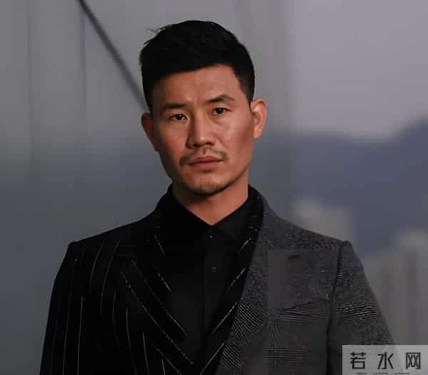 央视曝光卖假酒仅3年,嘎子再迎噩耗,2个月前他刚从拘留所出来