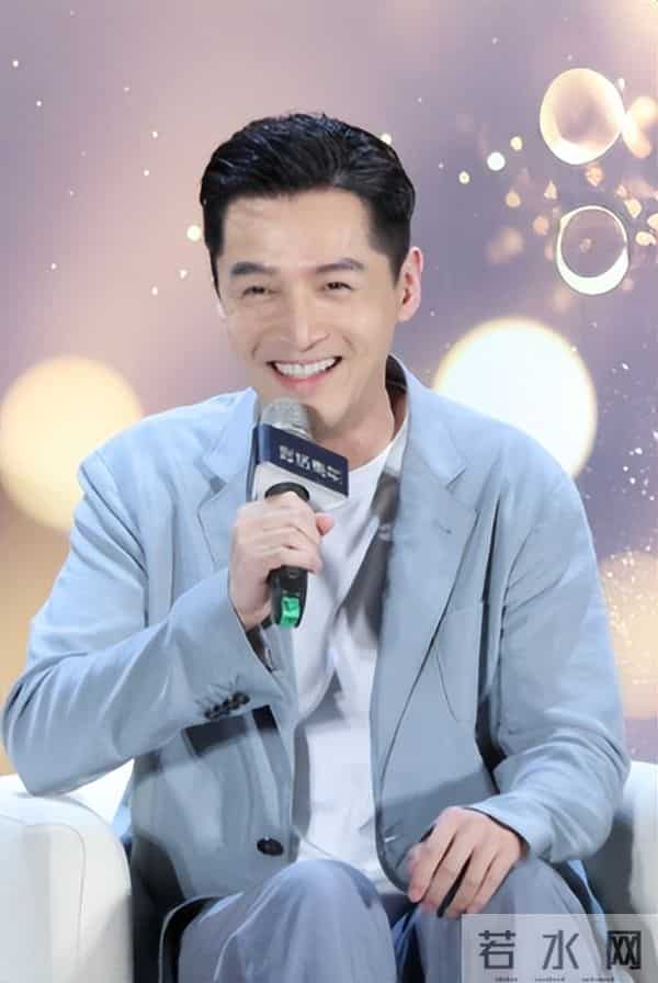 再多钱有什么用?43岁身价过亿的胡歌,还是难弥补对两岁女儿亏欠