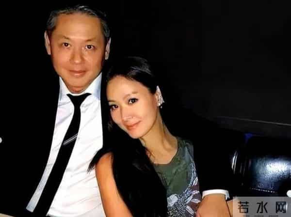 包养情人无数，娶初中同学女儿为妻，玩老婆闺蜜，孙道存有多放荡