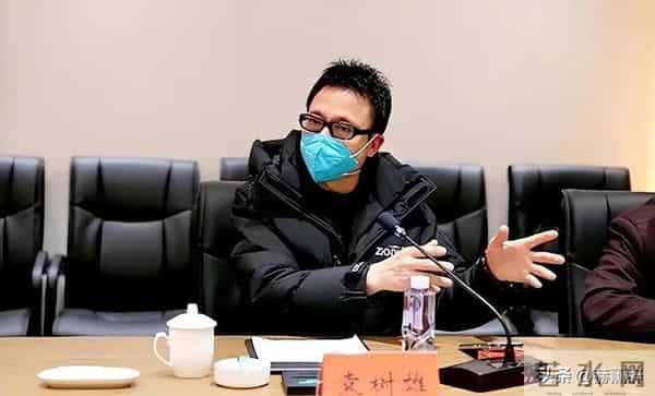 写歌30年穷困潦倒，前妻失望选择离婚，谁料51岁靠一首歌一夜成名