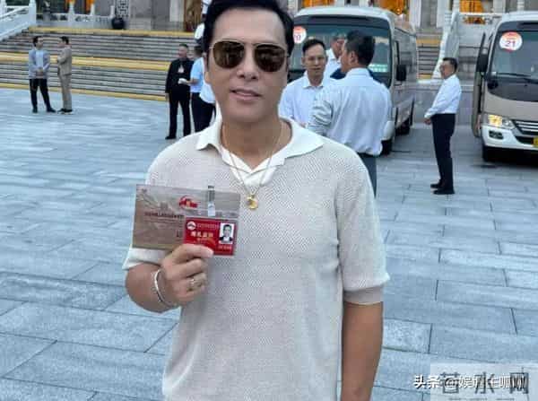 物以类聚，甄子丹风波后首次露面，脸色苍白，过往黑历史被曝光