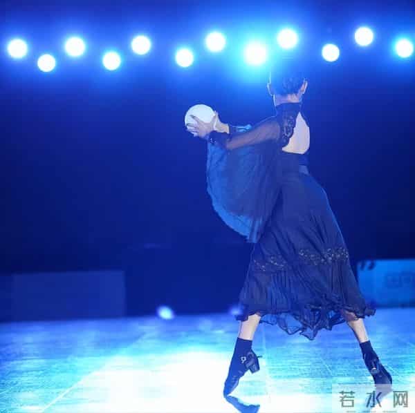 孙俪做梦也想不到，今年才14岁的大儿子，已经为她和邓超争光了