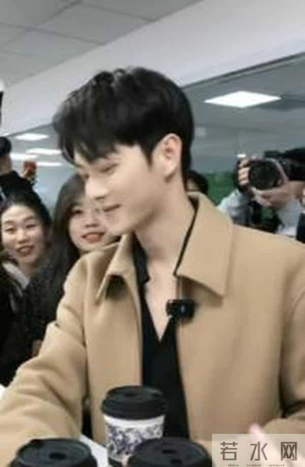 没想到，出轨传闻刚3个多月，许凯竟因一个举动，实现口碑暴涨