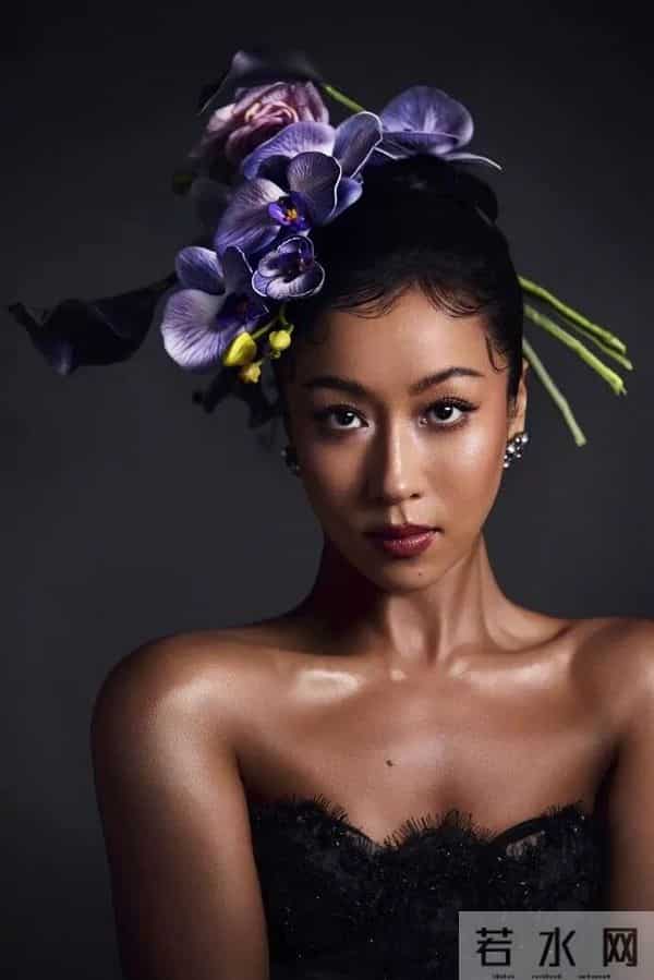 吉克隽逸直面穿搭擦边争议：“露肤度高不等于擦边”，并叠加六个感叹号；网友：自信最美，而非性暗示