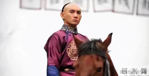 难怪赵丽颖这么红！背后5个百亿身家男人，为她全力托举不图回报