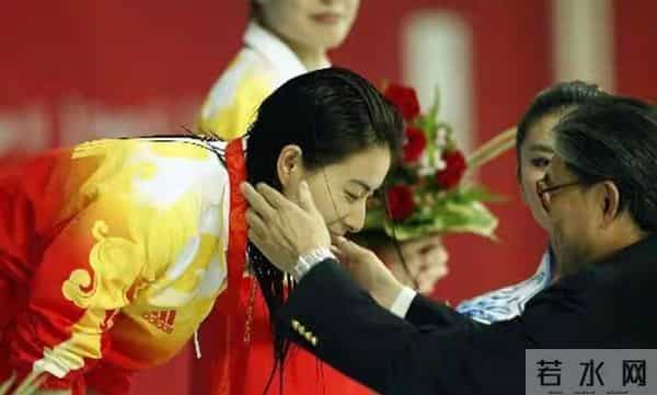 何家大小姐与邵氏女星，霍家的太平绅士，难怪霍震霆豪娶朱玲玲