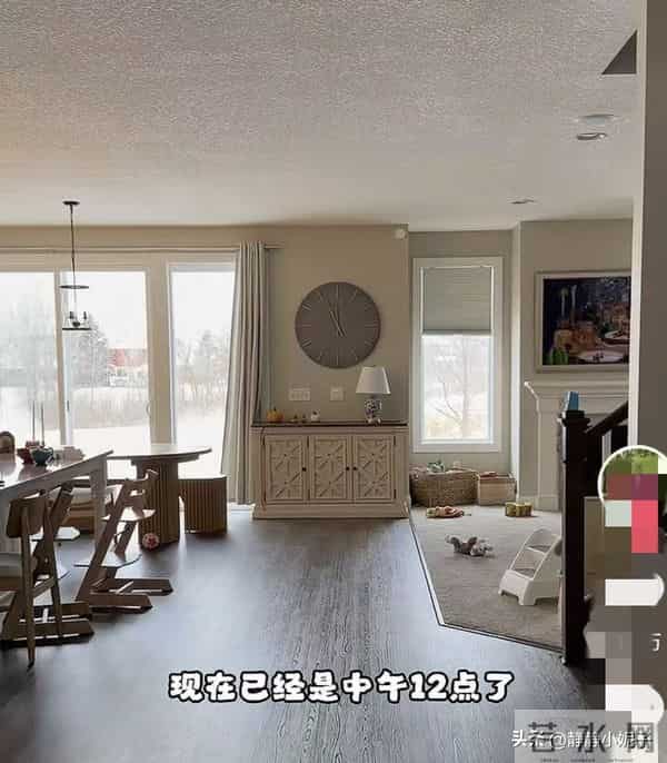 小黄:精致打扮 全家聚会过感恩节 仪式感满满 网友-羡慕这样的生活