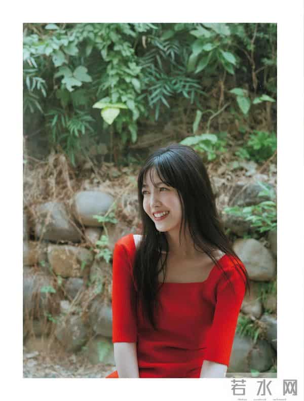 久保史绪里，偶像时期最后的杂志写真