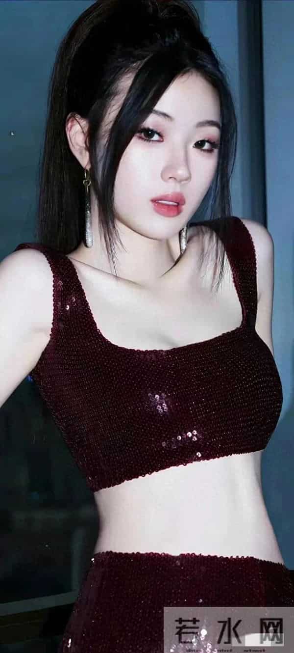 单依纯-不仅歌声甜美，人还火辣