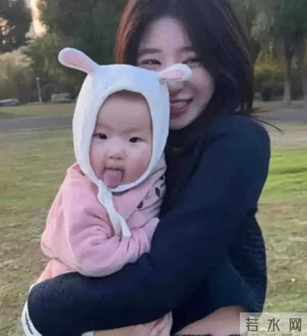 钱赚够了不装了?官宣男友、被传怀孕的黄一鸣,没给王思聪留体面