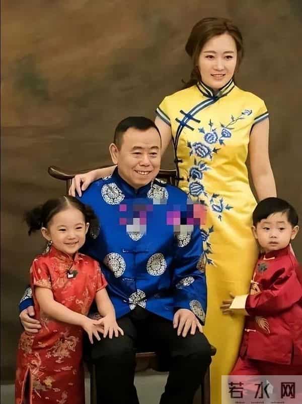 再多钱有什么用？潘长江女儿如今的现状，给所有父母提了个醒