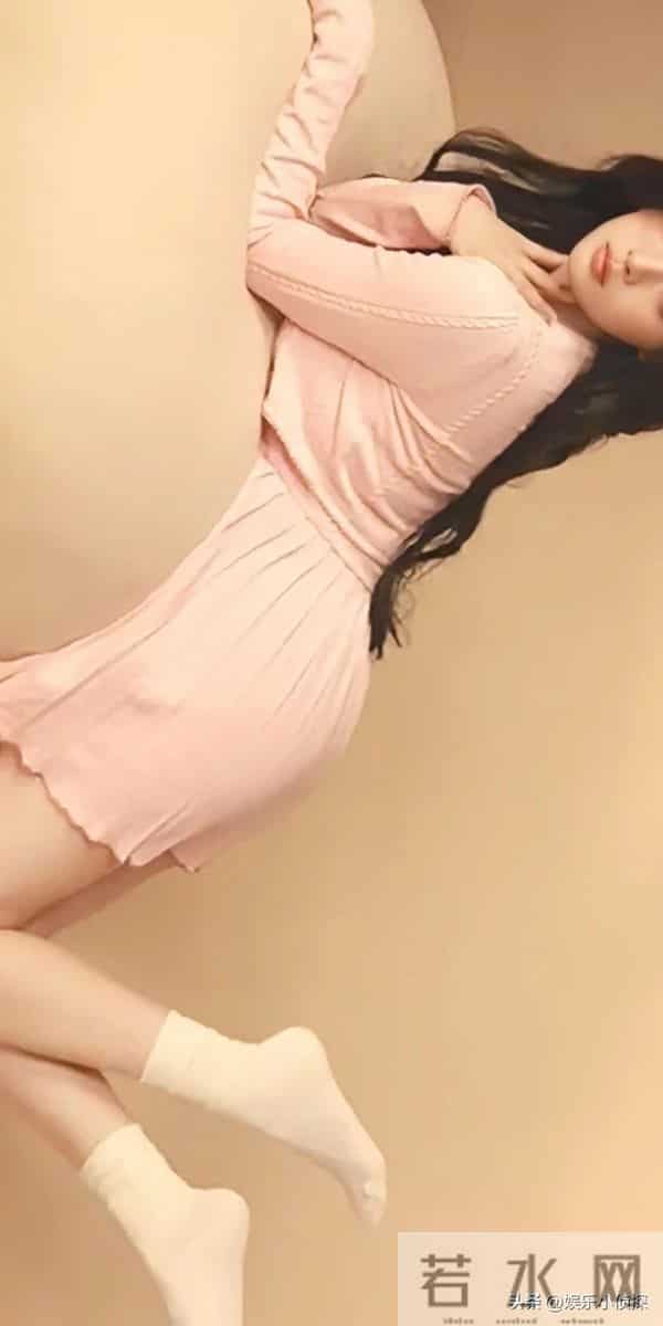 杨超越高清美图，青春感满满，太美了