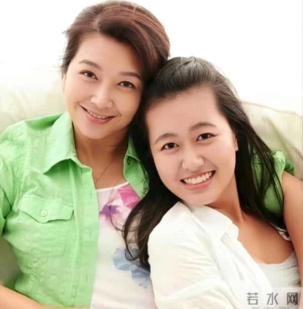 再多钱有什么用？58岁身家过亿的江珊，还是要为27岁女儿操碎了心