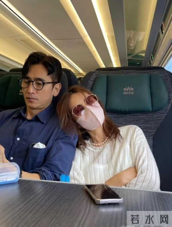 车仁表长子结婚,他和申爱罗出席儿子婚礼,58岁车仁表有儿媳妇了