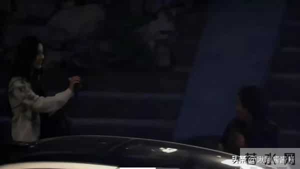 叶珂反击了!直播间突现婴儿哭声,敲打的是Angelababy和黄晓明