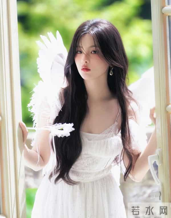 杨超越，清纯初恋感女神，好甜好美啊！