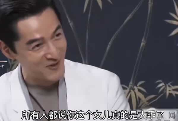 再多钱有什么用?43岁身价过亿的胡歌,还是难弥补对两岁女儿亏欠