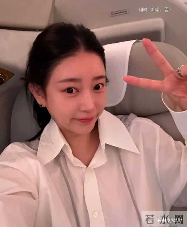 咸恩静婚礼上T-ara再合体,却又是“六缺一”