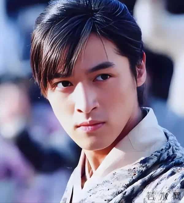 想不到12月刚开始，胡歌就以“这种方式”，给影视圈演员上了一课