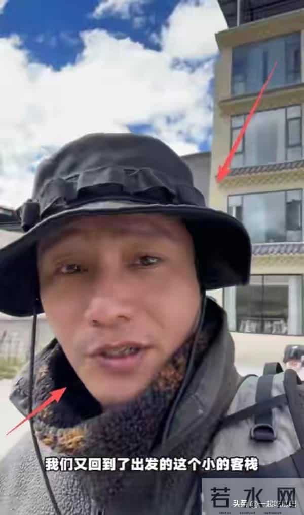 49岁陈坤现状让人心酸，脸垮戴假发，又瘦又黑，独自养娃断崖衰老