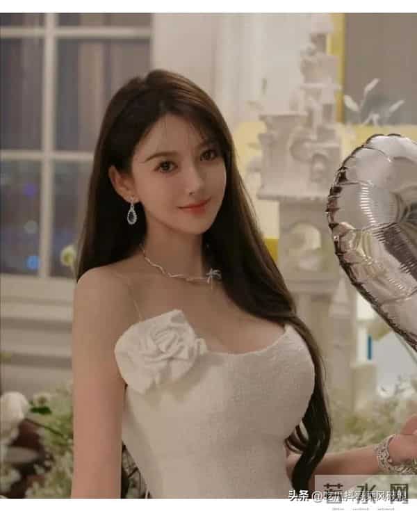 叶柯高调,杨颖低调,一个有房贷车贷,一个早已实现了财务自由