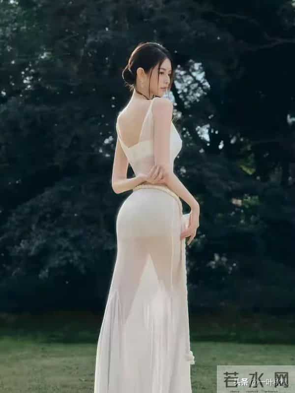 陈雅欣-身材和颜值太扛打了,性感身材搭配神仙颜值,楚楚动人。