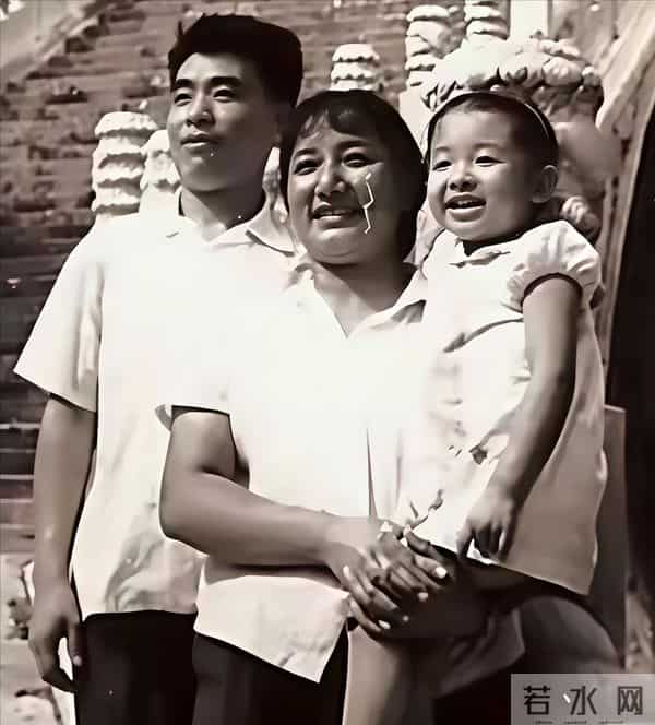 多位明星为香港捐款！韩红首当其冲捐款1000万！