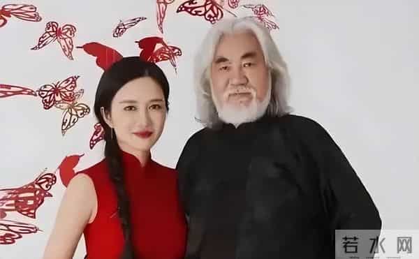 嫁大31岁“爹系老公”,连生3子的杜星霖,狐狸尾巴终于藏不住了