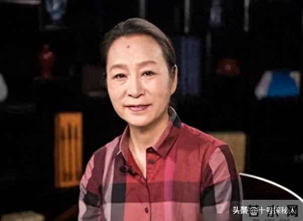 还是老一辈的瓜更好吃!奚美娟人设翻车,婚内出轨污蔑前夫三十年