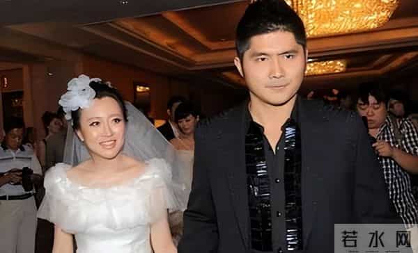 钱再多有什么用？嫁给富豪13年、独守娘家的潘阳，给女性们提了醒