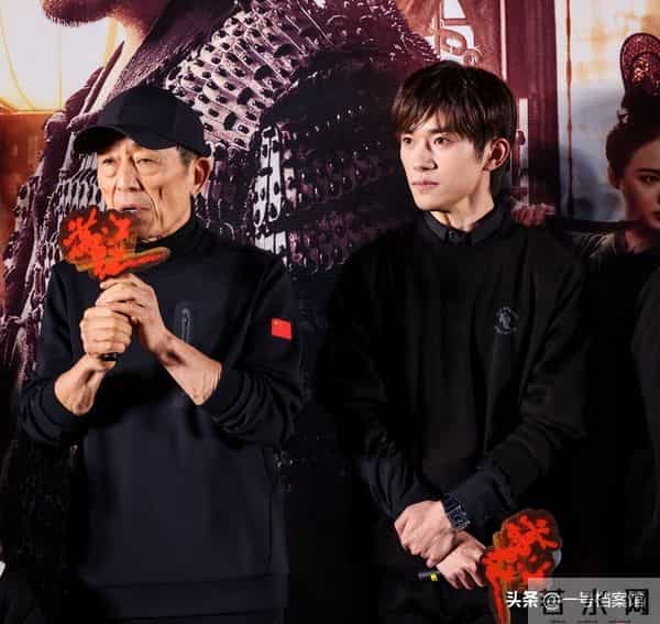 王晶谈易烊千玺拿奖，几句话透露出不一样的信息，令人感慨