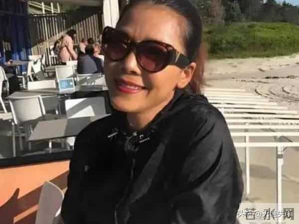 国内挣钱国外花！59岁定居澳洲的田震回国内开演唱会，遭网友群嘲