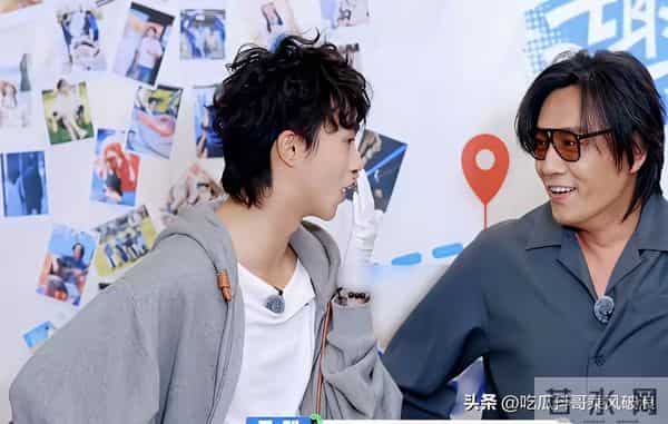 笑喷了!秦昊真有福,伊能静旺他,继子恩利也旺他