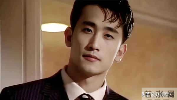 车仁表长子结婚，网友：58岁的父亲比27岁的儿子帅多了