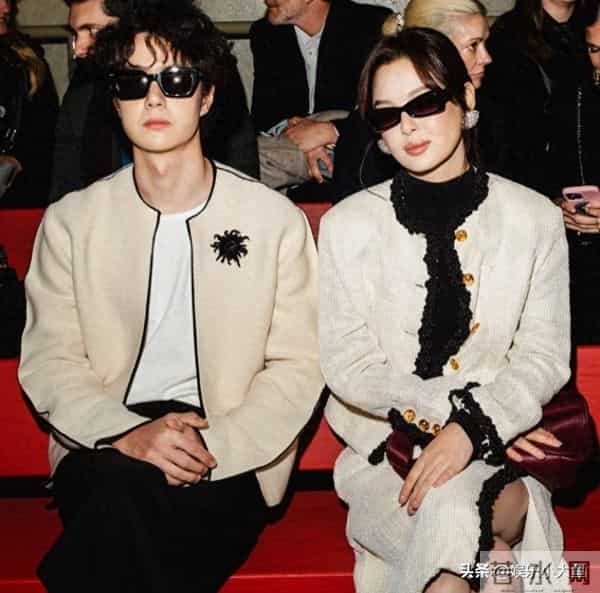 辛芷蕾今日纽约看秀，身穿CHANEl2026春夏系列，美的如此赏心悦目