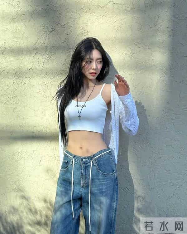 申有娜，极品蚂蚁腰