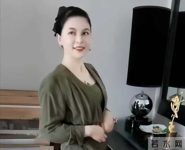 知名演员嫁大44岁老艺术家，现丈夫91岁垂垂老矣，她47岁貌美如花