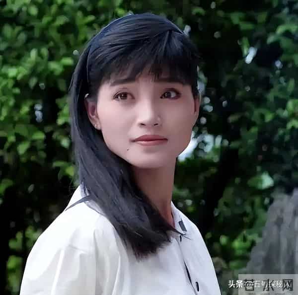 她58岁仍是干净之身,至今没谈过恋爱,除非是最爱不然不会献身