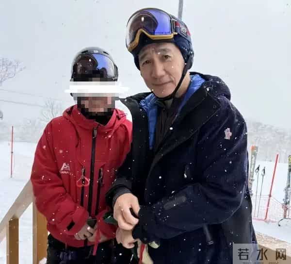 事实证明,63岁在日本居住的丁克族梁朝伟,已走上一条“上坡路”