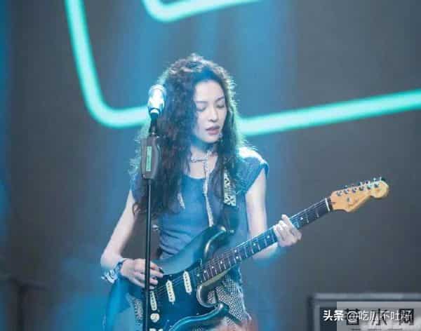 获金鸡影后半月后，宋佳又拿下国际大奖，这一次让娱乐圈刮目相看