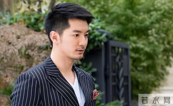 出道13年不温不火，在韩国当了8年练习生，如今终于靠着肖战走红