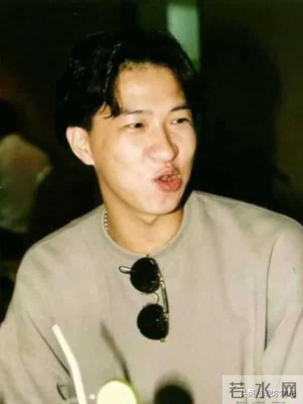 张家辉生日被偶遇,老到眉毛发白长老年斑,一身“老人味”藏不住