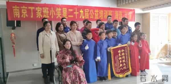 一路走好!南京笑星丁少华突发脑梗离世,享年65岁,遗憾又痛惜