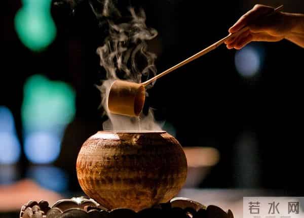 10首寒夜诗:生活雅趣,人情温暖,伴你度过漫漫冬夜