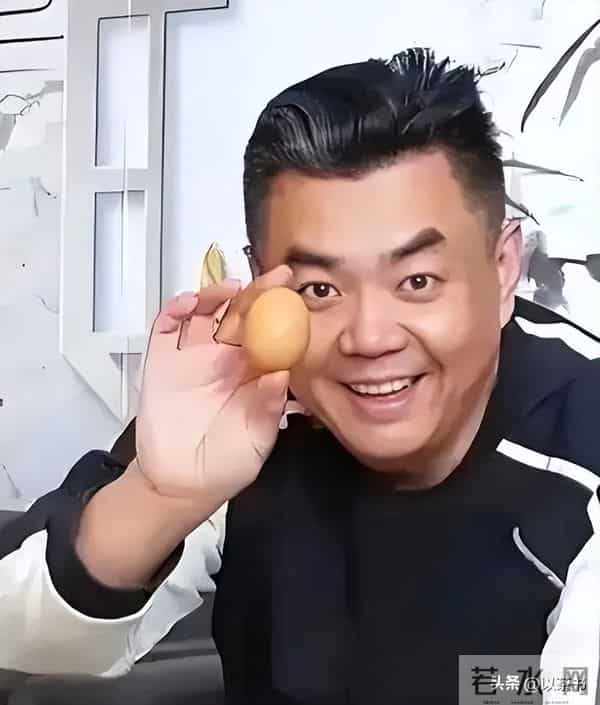 各凭本事吃饭!郭德纲师兄哭诉相声园子倒闭,德云社凭啥一家独大