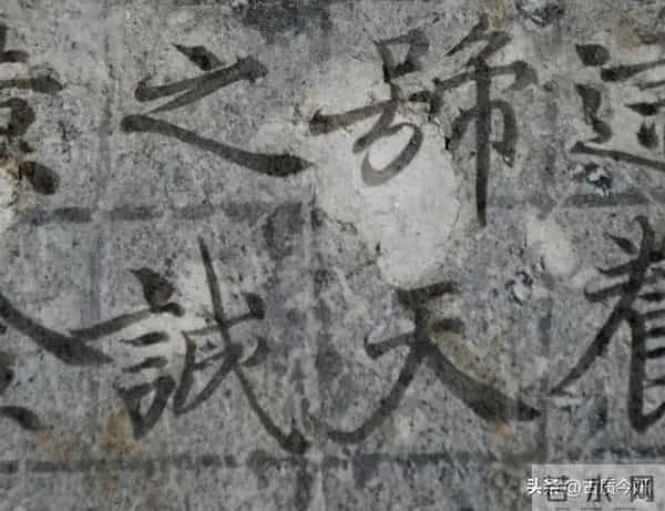 震惊!唐代小楷真迹出土:融合褚体、《灵飞经》与《兰亭》笔法!