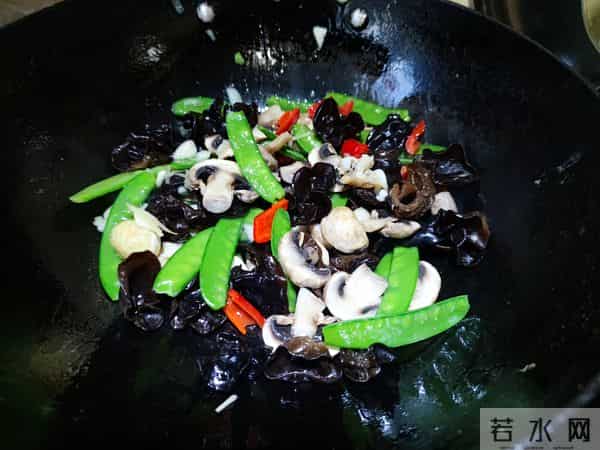 明日下元节,记得:2样不上桌,3样端上桌,解厄除困,平安迎新年