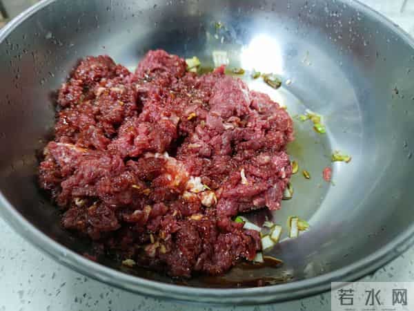 明日下元节,记得:2样不上桌,3样端上桌,解厄除困,平安迎新年