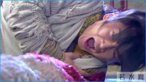 小龙女死后,杨过和谁生的阳顶天?你看第一个让他破戒的女子是谁